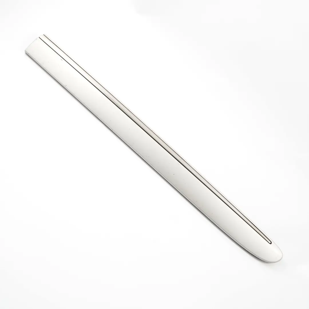 Mercedes W211 Bande de Porte Arrière Gauche Garniture Brilliant Silver - 744 - SKU A2116901362-BRS - Numéro de pièce A2116901362