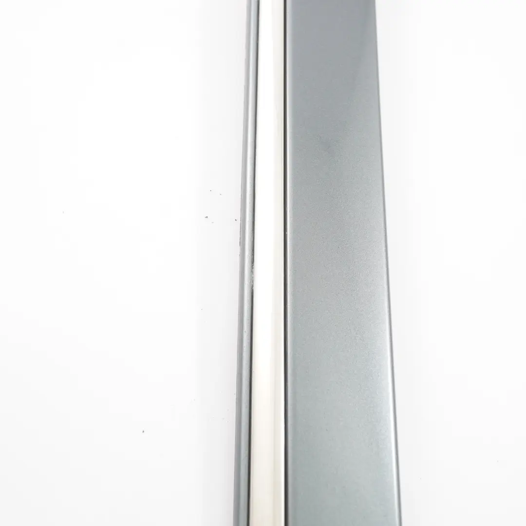 Mercedes W211 Banda de puerta trasera izquierda Moldura Gris Flint - SKU A2116901362-FLG - Número de pieza A2116901362