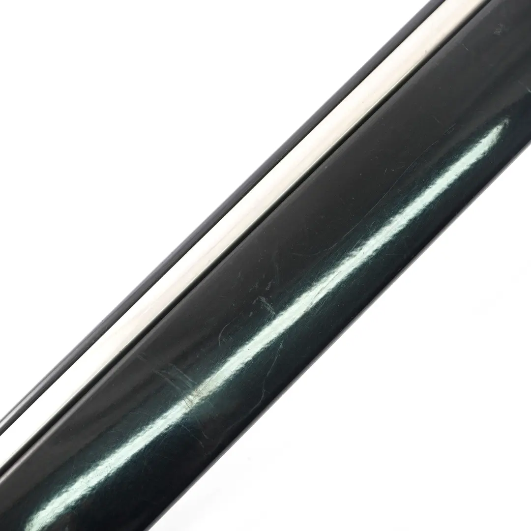 Striscia porta posteriore destra Nero Ossidiana 197 per Mercedes W211 con numero di parte A2116901462 Mercedes W211 Striscia porta posteriore destra Nero Ossidiana 197 - SKU A2116901462-OB - Numero di parte A2116901462