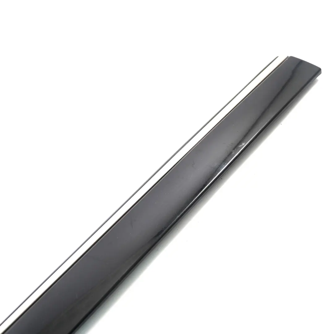 Mercedes W211 Bande de porte arrière droite Moulure Noir Obsidien - SKU A2116901462-OB - Numéro de pièce A2116901462