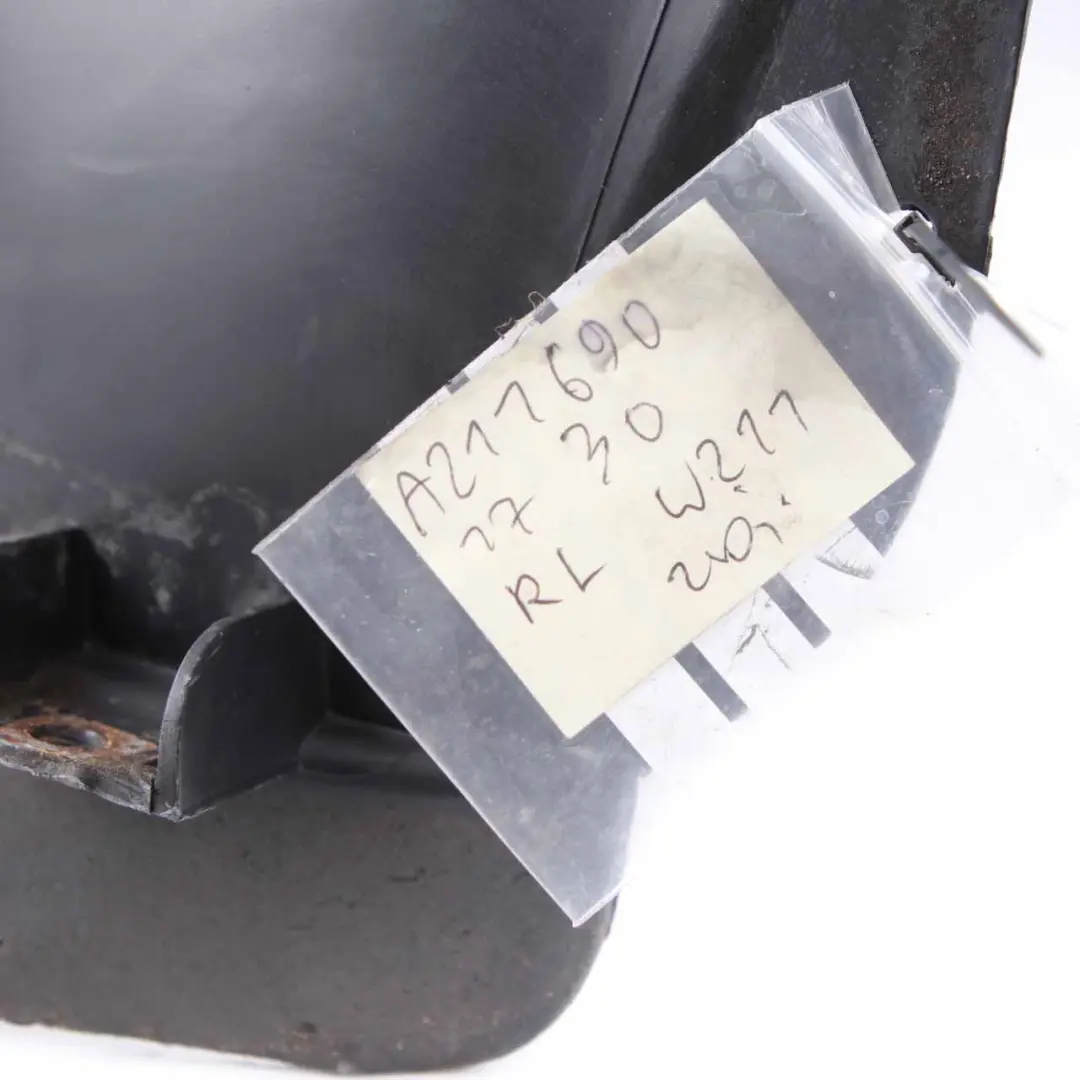 Mercedes W211 Berlina Paso de Rueda Trasero Izquierdo Embellecedor Panel - SKU A2116901730 - Número de pieza A2116901730