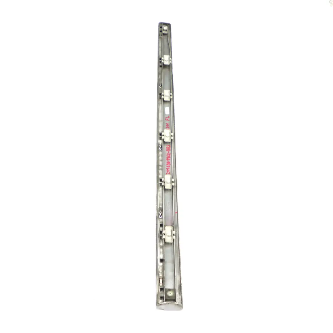 Mercedes W211 Moldura de Puerta Delantera Izquierda Tapa Plata Brillante 744 - SKU A2116901962-BRS - Número de pieza A2116901962