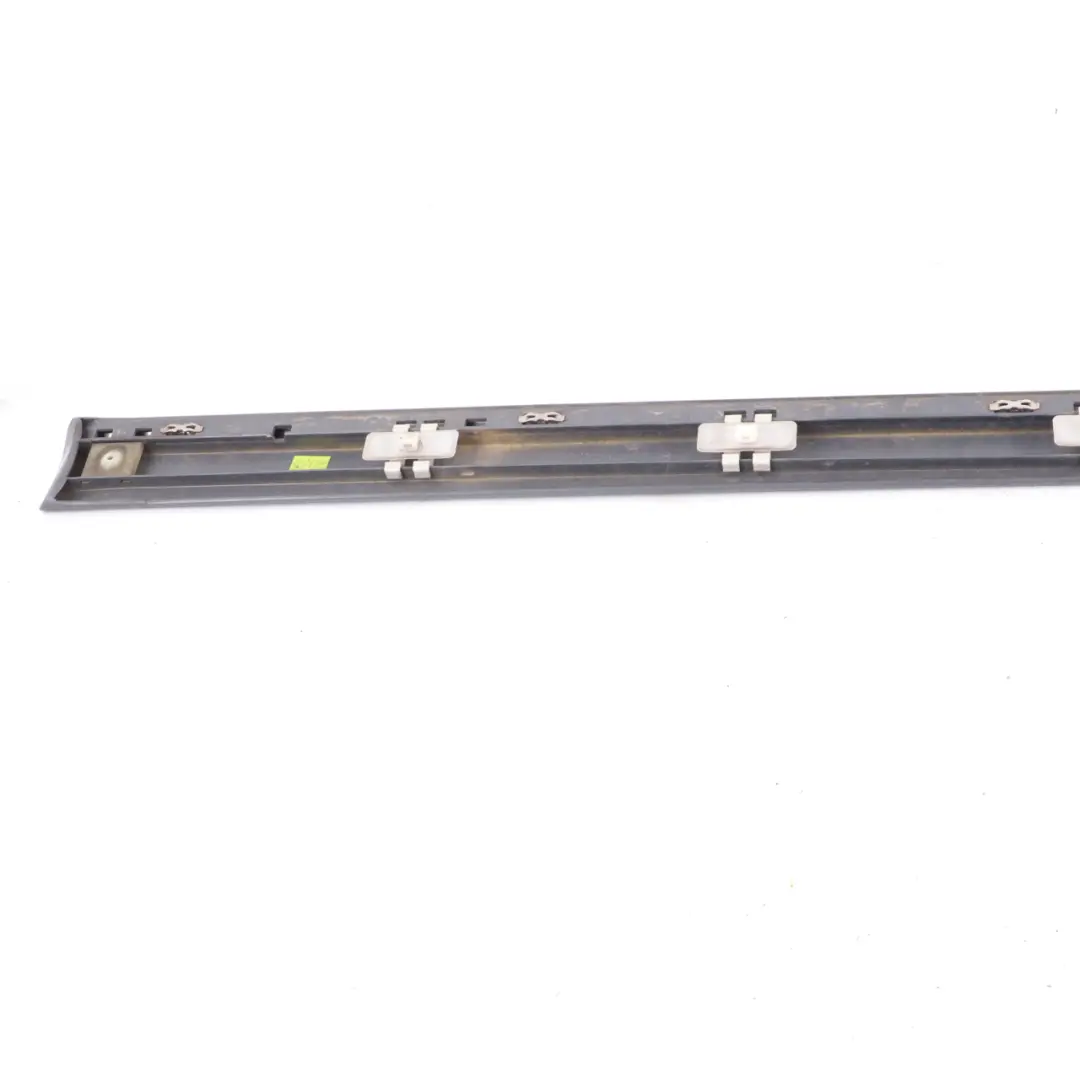 Türverkleidung Vorne Links Zierleiste Abdeckung Flint Grau - 368 für Mercedes W211 mit Teilenummer A2116901962 Mercedes W211 Türverkleidung Vorne Links Zierleiste Abdeckung Flint Grau - 368 - SKU A2116901962-FLG1 - Teilenummer A2116901962