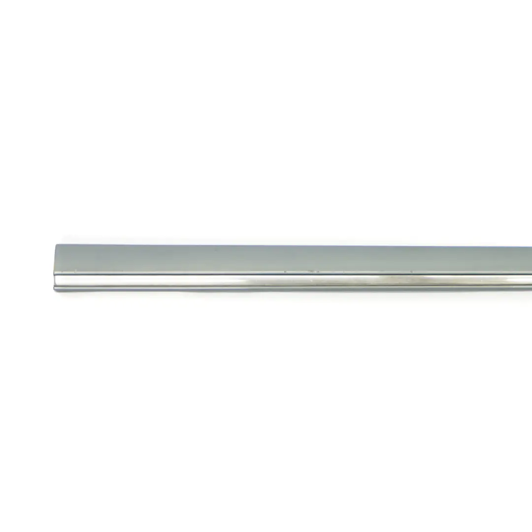 Mercedes W211 Moldura de Puerta Delantera Izquierda Tapa Gris Perlita - 747 - SKU A2116901962-PGR - Número de pieza A2116901962