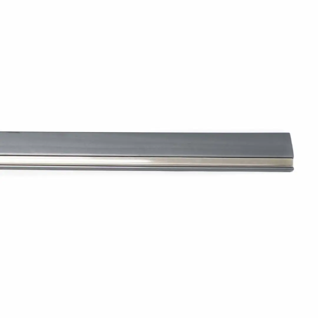 Mercedes W211 Moulure de porte avant droite gris silex métallisé - 368 - SKU A2116902062-FLG - Numéro de pièce A2116902062