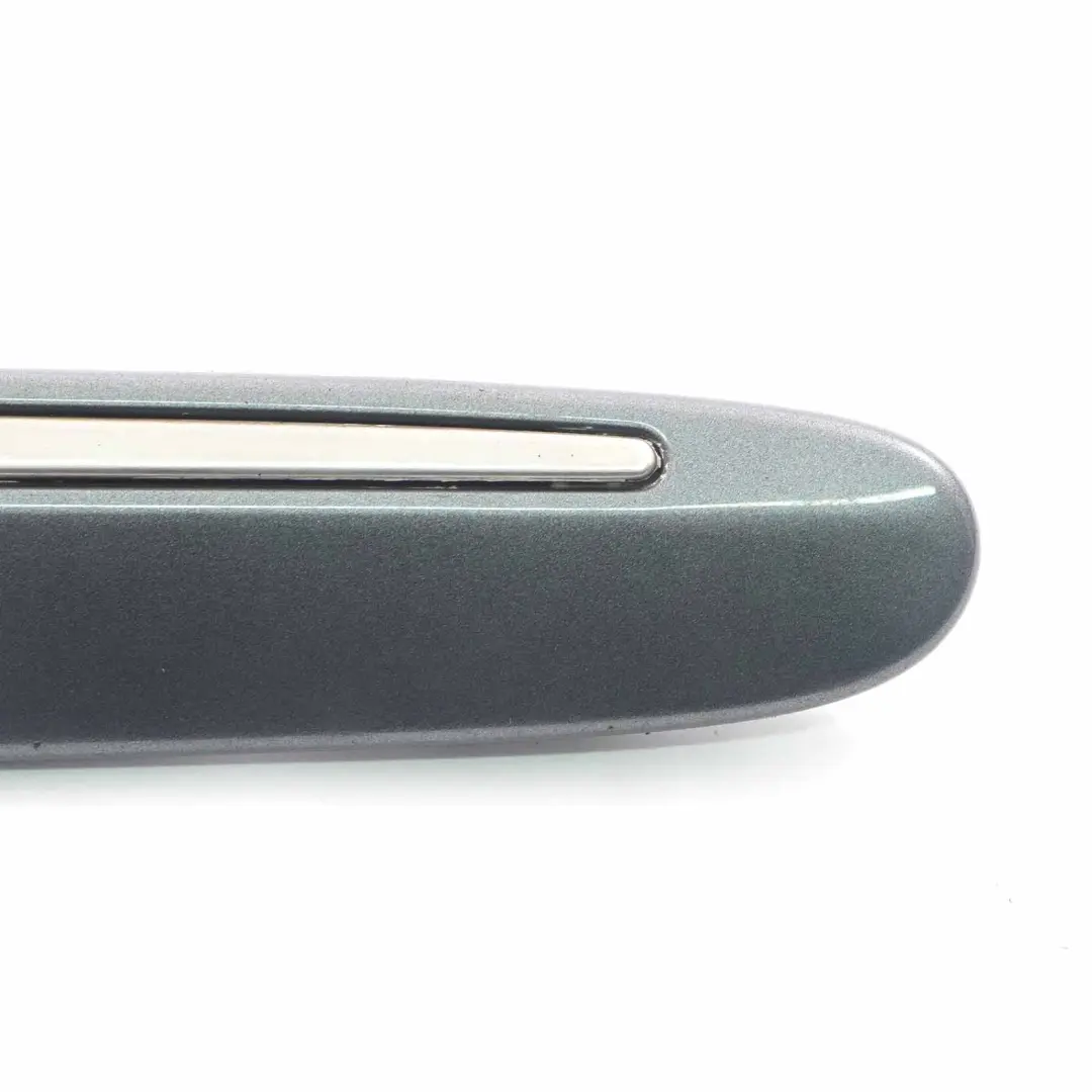 Modanatura anteriore destra Striscia destra Flint Grey - 368 per Mercedes W211 con numero di parte A2116902862 Mercedes W211 Modanatura anteriore destra Striscia destra Flint Grey - 368 - SKU A2116902862-FLG - Numero di parte A2116902862