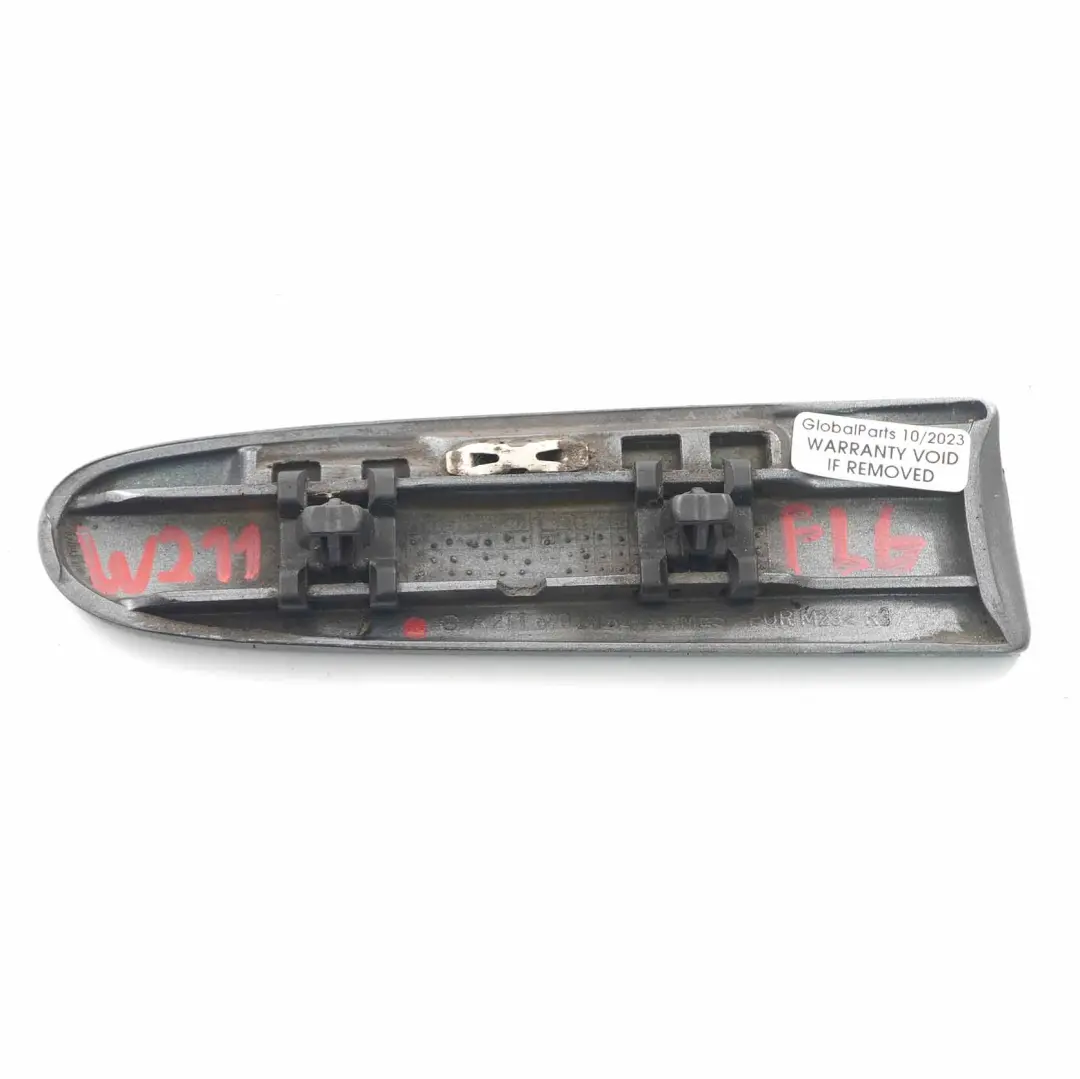 Mercedes W211 Moulure d'aile avant droite Bande droite Flint Grey - 368 - SKU A2116902862-FLG - Numéro de pièce A2116902862