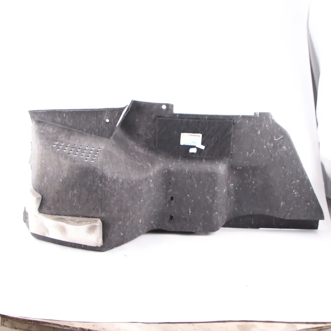 Rivestimento bagagliaio Mercedes W211 Posteriore Destro Laterale per con numero di parte A2116907054 Rivestimento bagagliaio Mercedes W211 Posteriore Destro Laterale - SKU A2116907054 - Numero di parte A2116907054
