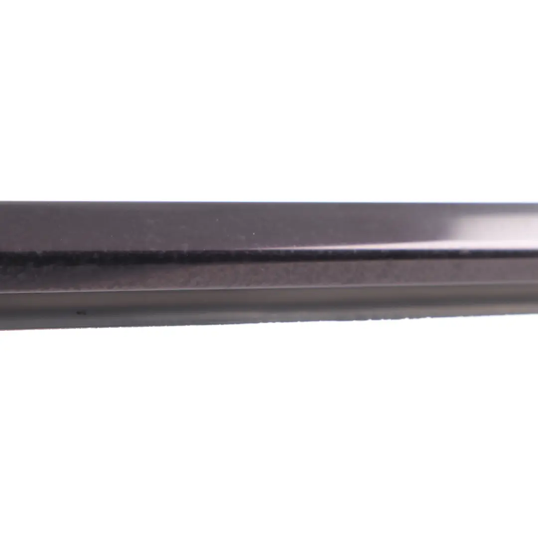 Mercedes W211 Brosse à vitre porte avant gauche Joint d'étanchéité - SKU A2117200124 - Numéro de pièce A2117200124