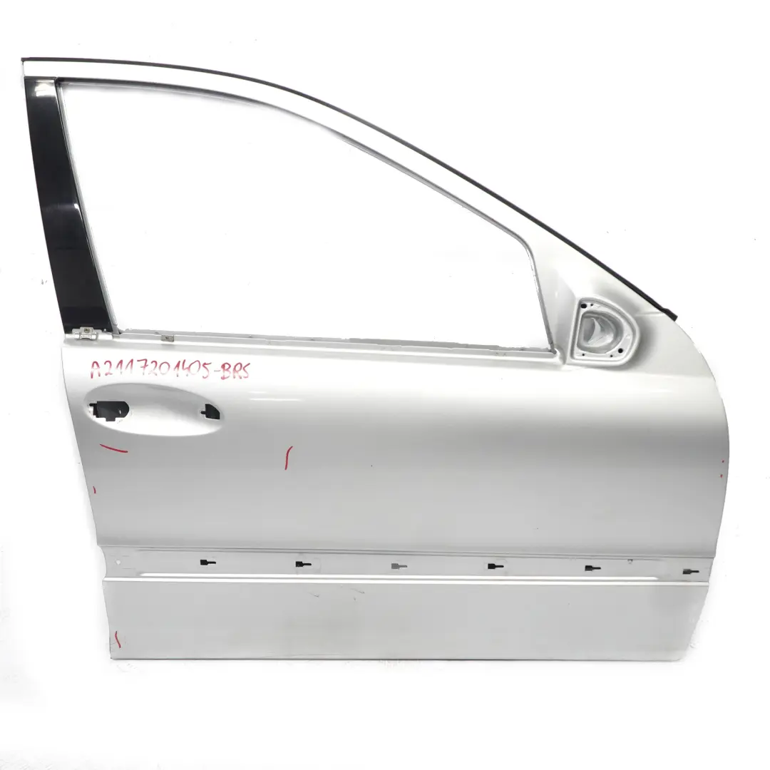 Drzwi Prawe Przednie Brilliant Silver Srebrny Metalik - 744 do Mercedes W211 o numerze A2117201405 Mercedes W211 Drzwi Prawe Przednie Brilliant Silver Srebrny Metalik - 744 - SKU A2117201405-BRS - Numer Części A2117201405