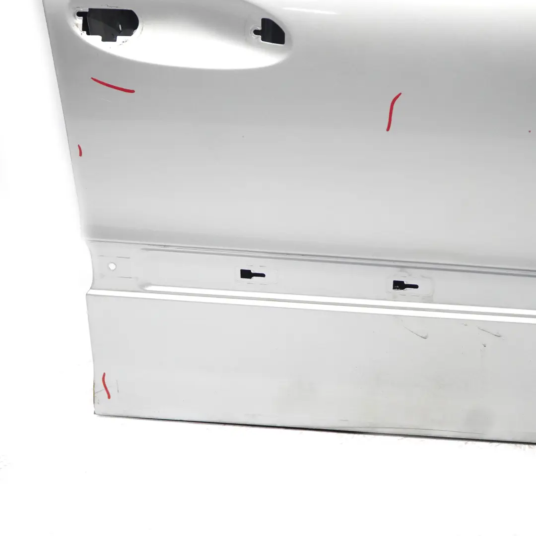 Puerta Delantera Derecha Brilliantsilber Metallic - 744 para Mercedes W211 con número de pieza A2117201405 Mercedes W211 Puerta Delantera Derecha Brilliantsilber Metallic - 744 - SKU A2117201405-BRS - Número de pieza A2117201405