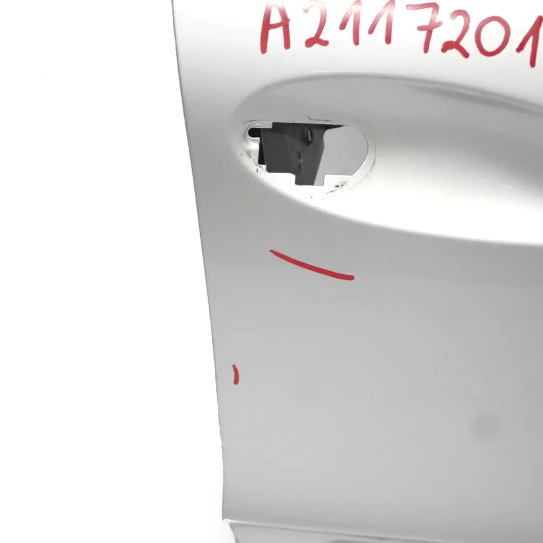 Puerta Delantera Derecha Brilliantsilber Metallic - 744 para Mercedes W211 con número de pieza A2117201405 Mercedes W211 Puerta Delantera Derecha Brilliantsilber Metallic - 744 - SKU A2117201405-BRS - Número de pieza A2117201405