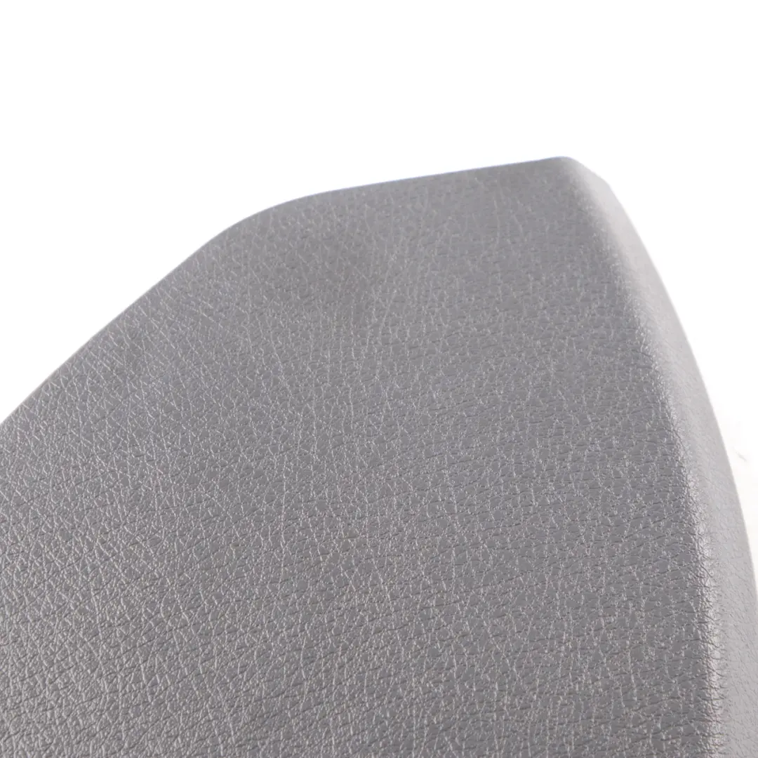 Tapa Tarjeta de Puerta Panel Frontal Izquierdo Negro para Mercedes W211 con número de pieza A2117270148 Mercedes W211 Tapa Tarjeta de Puerta Panel Frontal Izquierdo Negro - SKU A2117270148-1 - Número de pieza A2117270148