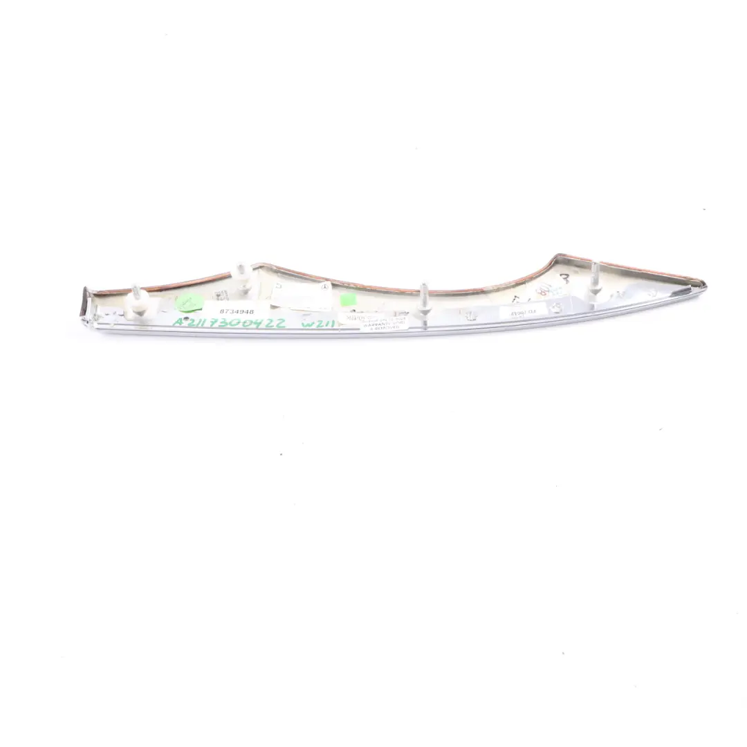 Rivestimento Porta Destro Striscia Interno Legno per Mercedes W211 con numero di parte A2117300422 Mercedes W211 Rivestimento Porta Destro Striscia Interno Legno - SKU A2117300422 - Numero di parte A2117300422