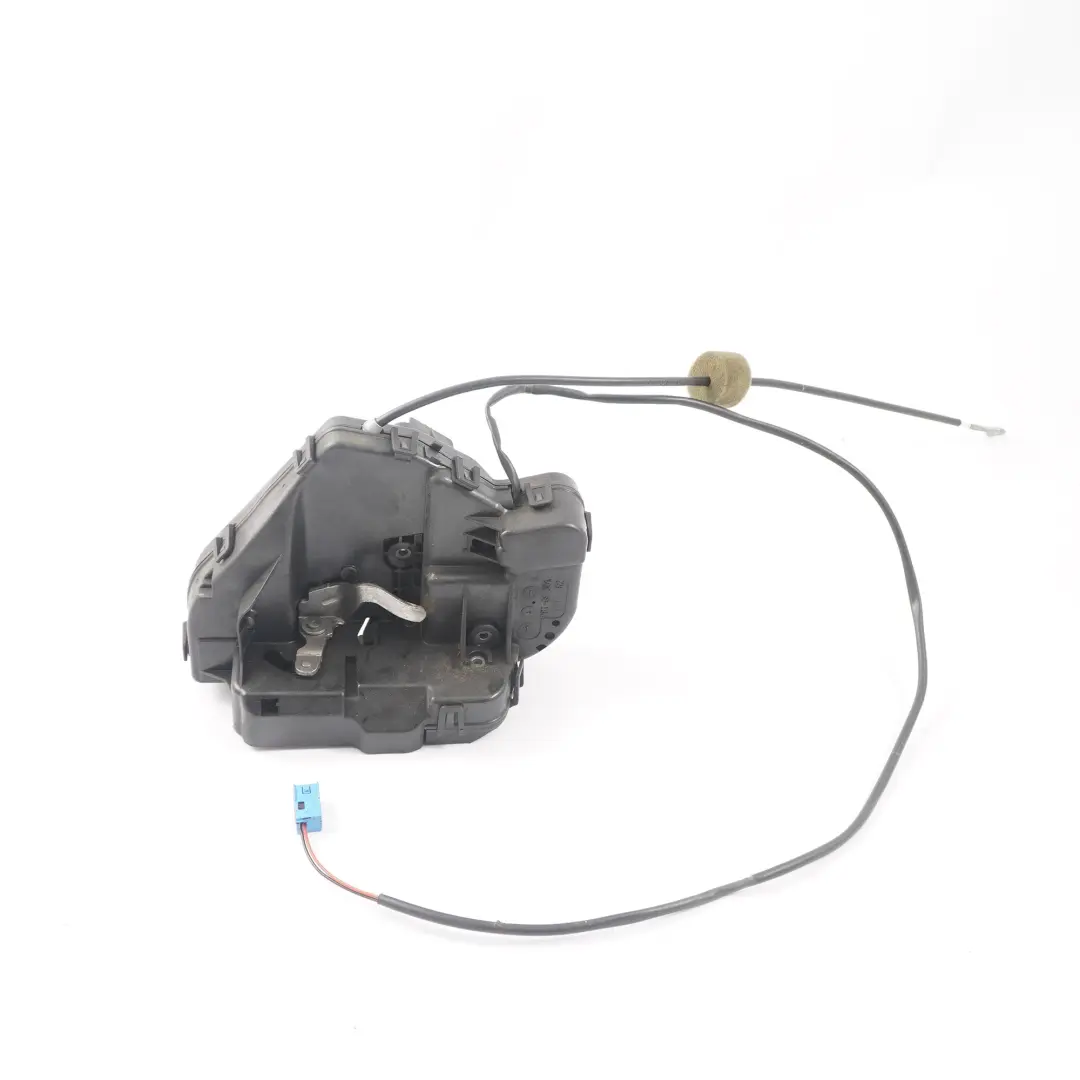 Zamek Drzwi Prawy Tył do Mercedes S211 W211 o numerze A2117300635 Mercedes S211 W211 Zamek Drzwi Prawy Tył - SKU A2117300635 - Numer Części A2117300635