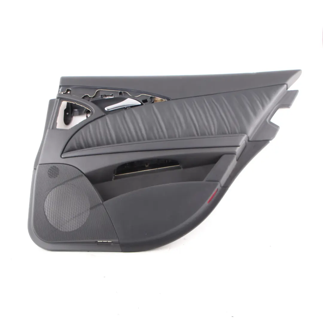 Embellecedor Puerta Trasera Derecha Cuero Negro Elegance para Mercedes W211 con número de pieza A2117300670 Mercedes W211 Embellecedor Puerta Trasera Derecha Cuero Negro Elegance - SKU A2117300670-1 - Número de pieza A2117300670