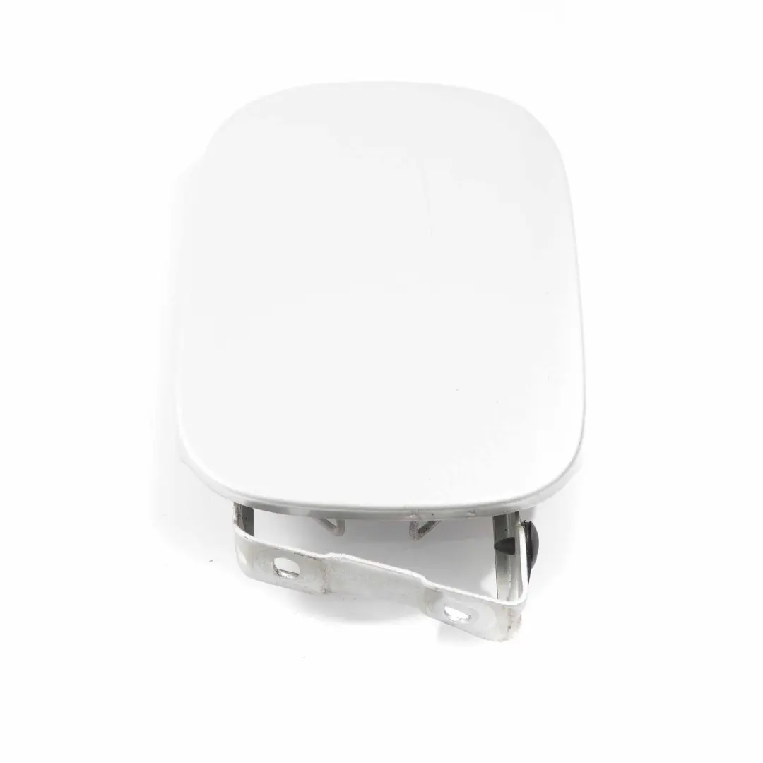 Klapka Wlewu Paliwa Srebrna 744 do Mercedes W211 o numerze A2117500206 Mercedes W211 Klapka Wlewu Paliwa Srebrna 744 - SKU A2117500206-BRS - Numer Części A2117500206