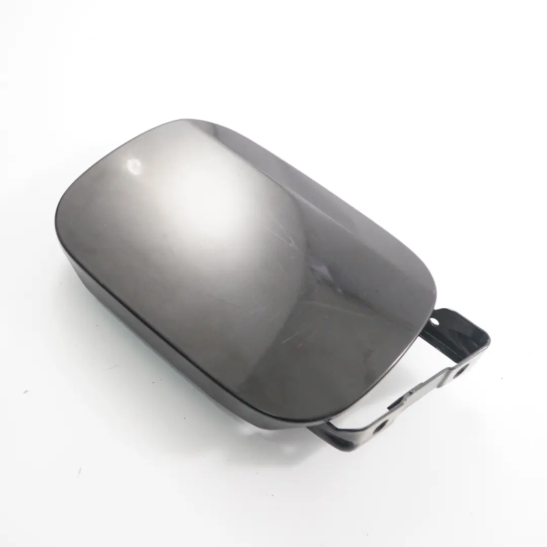 Riempimento carburante tappo ribalta Obsidian Nero Metallic - 197 per Mercedes W211 con numero di parte A2117500206 Mercedes W211 Riempimento carburante tappo ribalta Obsidian Nero Metallic - 197 - SKU A2117500206-OB - Numero di parte A2117500206