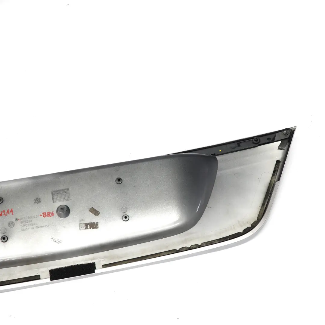 Mercedes W211 Baule Boot Pannello di rivestimento Argento brillante - SKU A2117500237-BRS - Numero di parte A2117500237