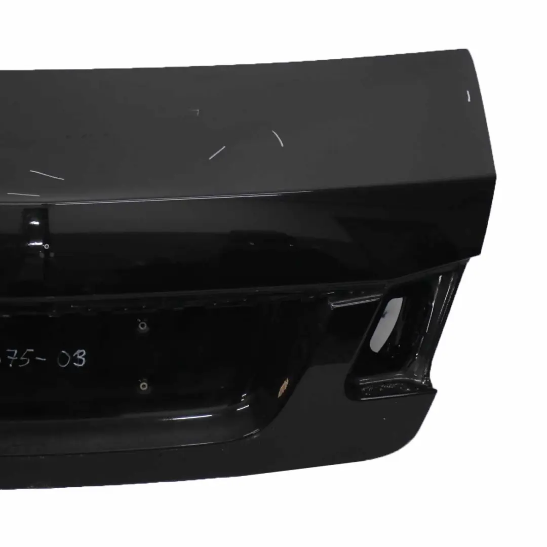 Klapa Bagażnika Obsidian Black - 197 do Mercedes W211 o numerze A2117500375 Mercedes W211 Klapa Bagażnika Obsidian Black - 197 - SKU A2117500375-OB1 - Numer Części A2117500375