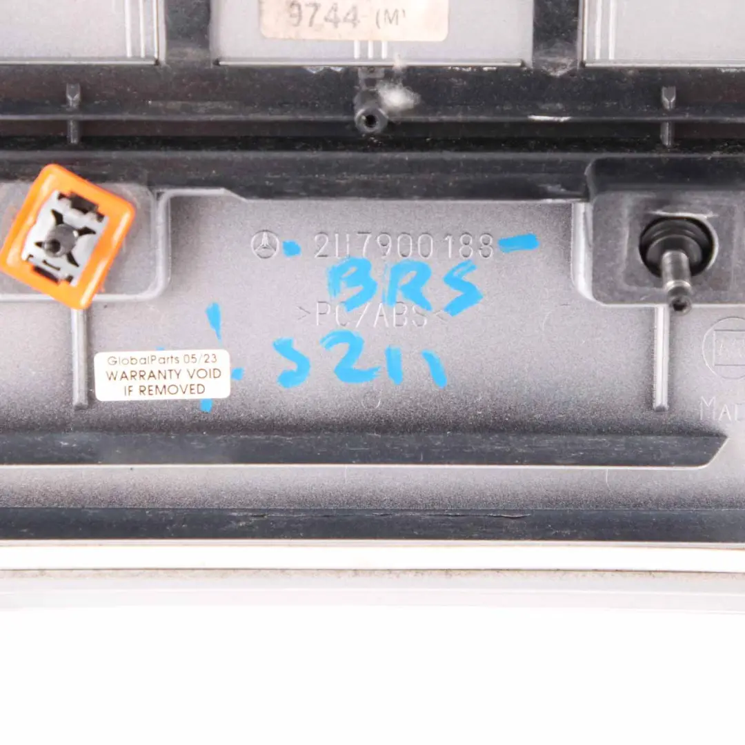 Alerón trasero del portón trasero Mercedes W211 Estate Plata Brillante - 744 para con número de pieza A2117900188 Alerón trasero del portón trasero Mercedes W211 Estate Plata Brillante - 744 - SKU A2117900188-BRS - Número de pieza A2117900188