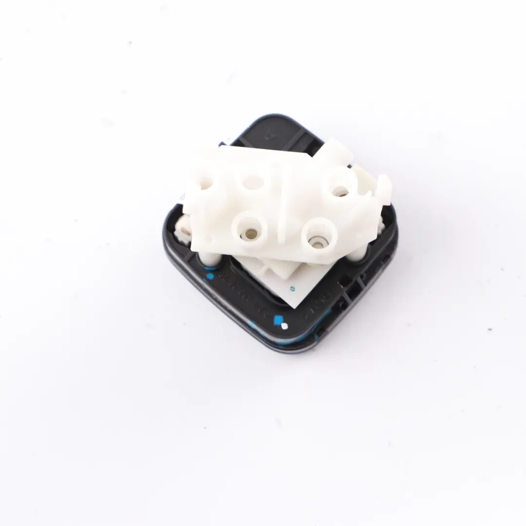 Schalter Für Multikontur Sitz Vorne Fahrer für Mercedes W164 mit Teilenummer A2118000878 Mercedes W164 Schalter Für Multikontur Sitz Vorne Fahrer - SKU A2118000878 - Teilenummer A2118000878