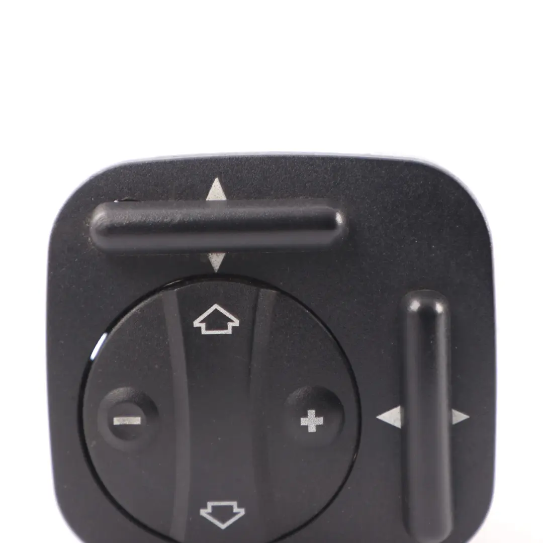 Przycisk Przełącznik Regulacji Fotela Kierowcy do Mercedes W164 o numerze A2118000878 Mercedes W164 Przycisk Przełącznik Regulacji Fotela Kierowcy - SKU A2118000878 - Numer Części A2118000878