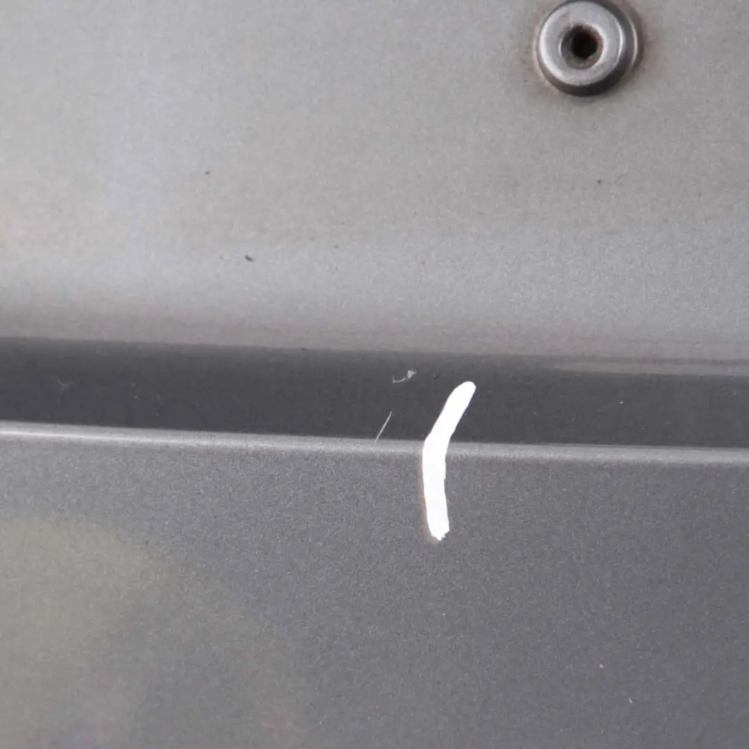 Mercedes W211 Maletero Tapa matrícula Flint Gris 368 - SKU A2118100173-FLG - Número de pieza A2118100173