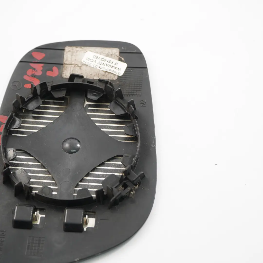 Miroir Verre Mercedes W211 Insert Asphérique Gauche Courbé pour à propos du numéro de pièce A2118100921 Miroir Verre Mercedes W211 Insert Asphérique Gauche Courbé - SKU A2118100921 - Numéro de pièce A2118100921