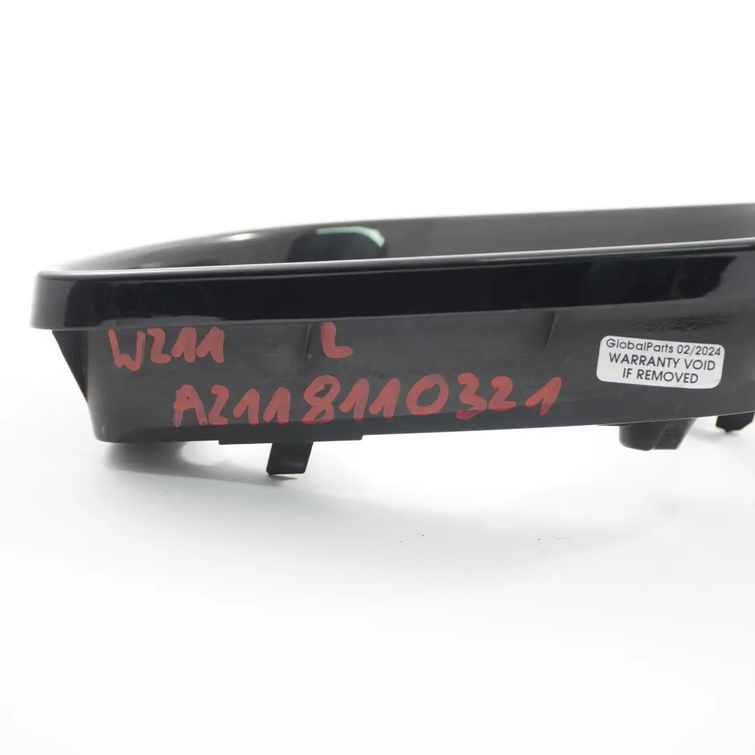 Copri specchietto retrovisore Cornice anello sinistra per Mercedes W211 con numero di parte A2118110321 Mercedes W211 Copri specchietto retrovisore Cornice anello sinistra - SKU A2118110321 - Numero di parte A2118110321