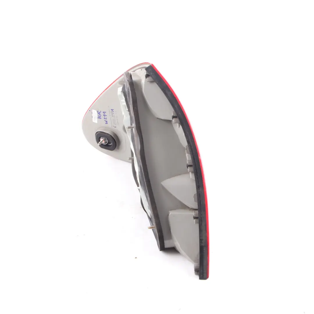  Mercedes-Benz E-Klasse W211 Rücklicht Hinten Rechts Seite Lampe - SKU A2118200464-1 - Teilenummer A2118200464
