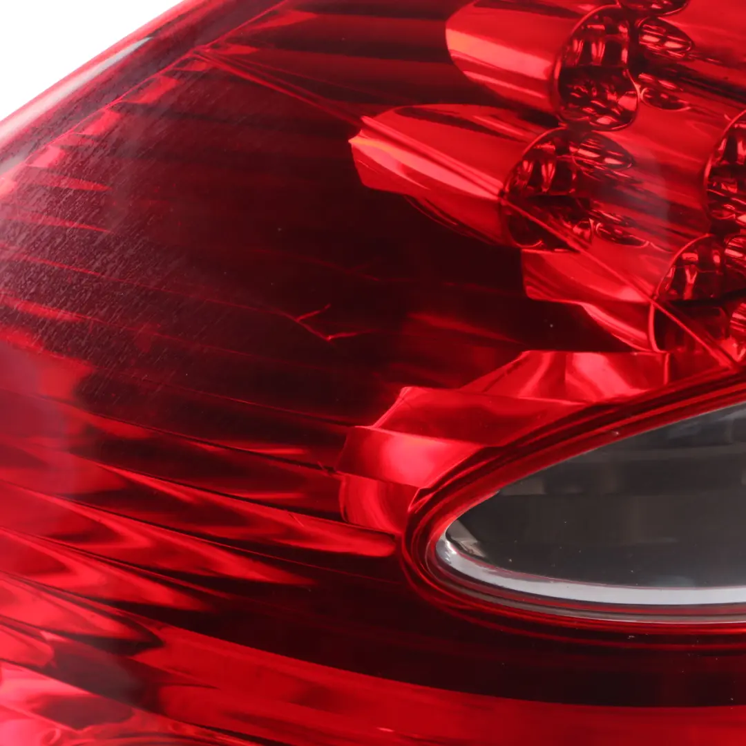 Mercedes W211 Tylna Lampa Lewe światło Tylne Avantgarde - SKU A2118200564 - Numer Części A2118200564