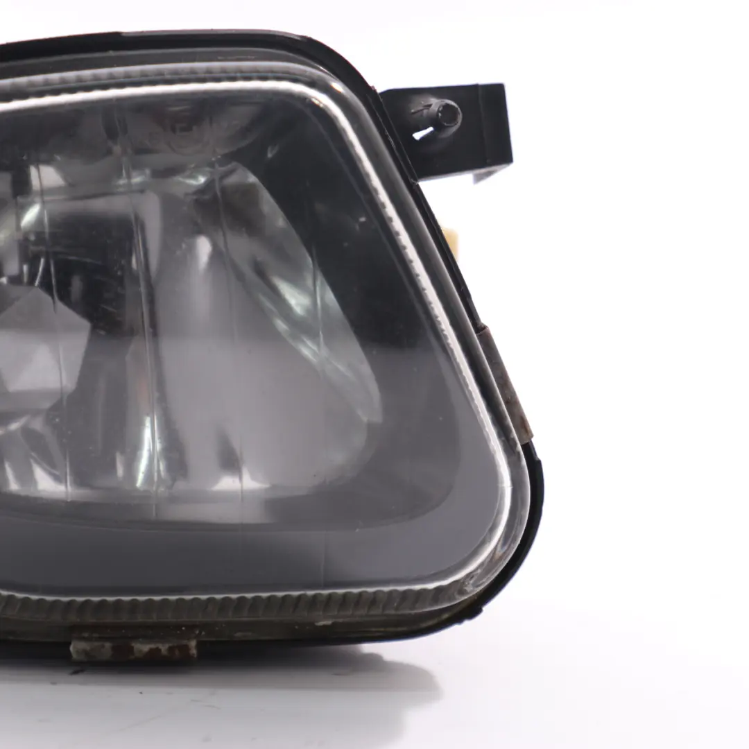  Feu antibrouillard Mercedes W211 W906 Lampe pare chocs avant droite - SKU A2118200656 - Numéro de pièce A2118200656
