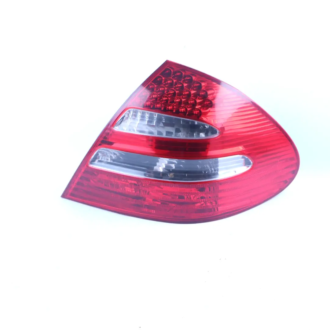 Lamp Right O/S Tail Light Avantgarde to Mercedes W211 Saloon Rear with Part number A2118200664 Mercedes W211 Saloon Rear Lamp Right O/S Tail Light Avantgarde - SKU A2118200664 - Part number A2118200664