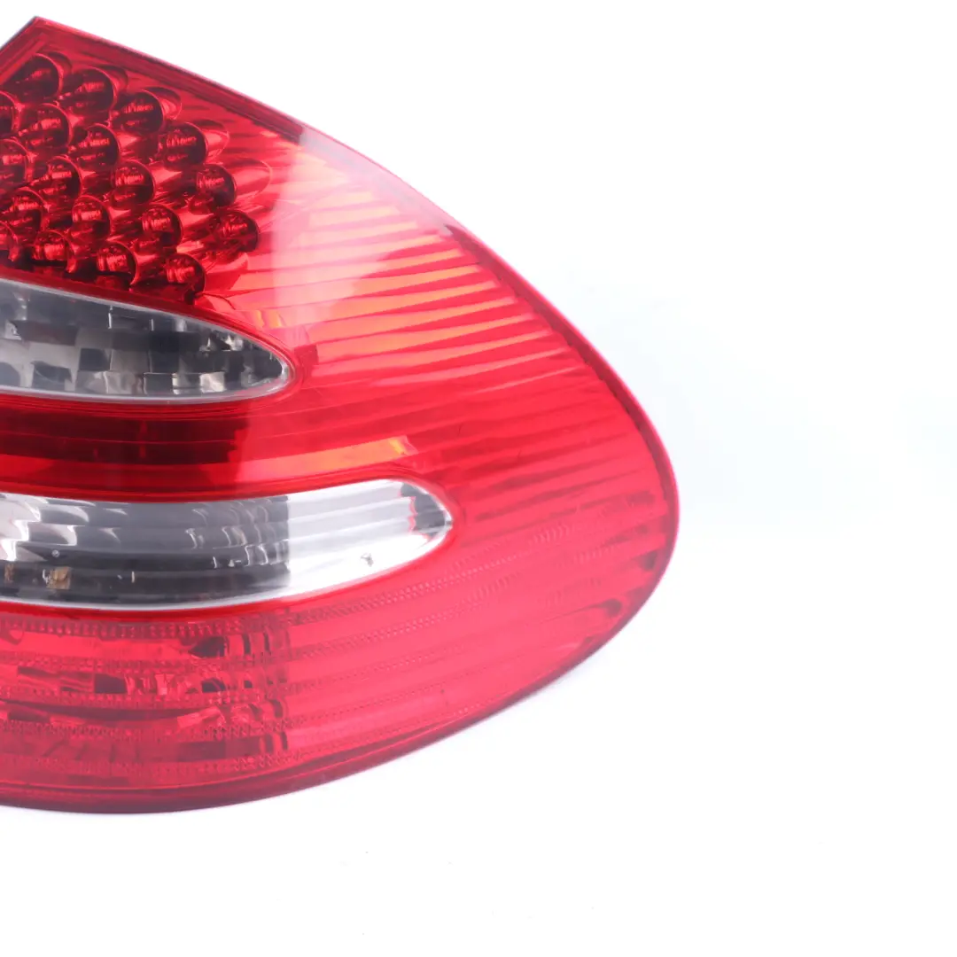 Lamp Right O/S Tail Light Avantgarde to Mercedes W211 Saloon Rear with Part number A2118200664 Mercedes W211 Saloon Rear Lamp Right O/S Tail Light Avantgarde - SKU A2118200664 - Part number A2118200664