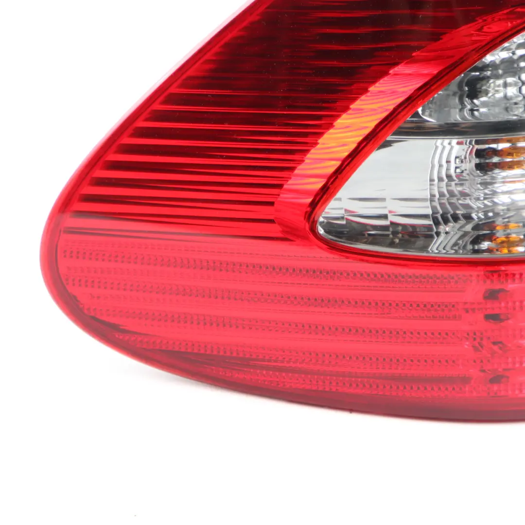 Feu arrière Mercedes W211 Saloon gauche Tail Light Avantgarde pour à propos du numéro de pièce A2118202564 Feu arrière Mercedes W211 Saloon gauche Tail Light Avantgarde - SKU A2118202564 - Numéro de pièce A2118202564
