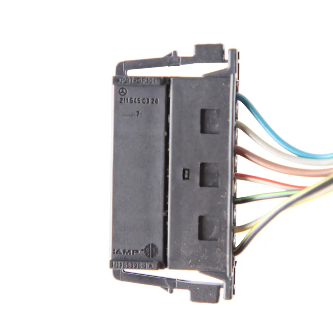 Mercedes W211 Wtyczka Lampy Tył Prawa A2115450328 - SKU A2118202664-1 - Numer Części A2118202664