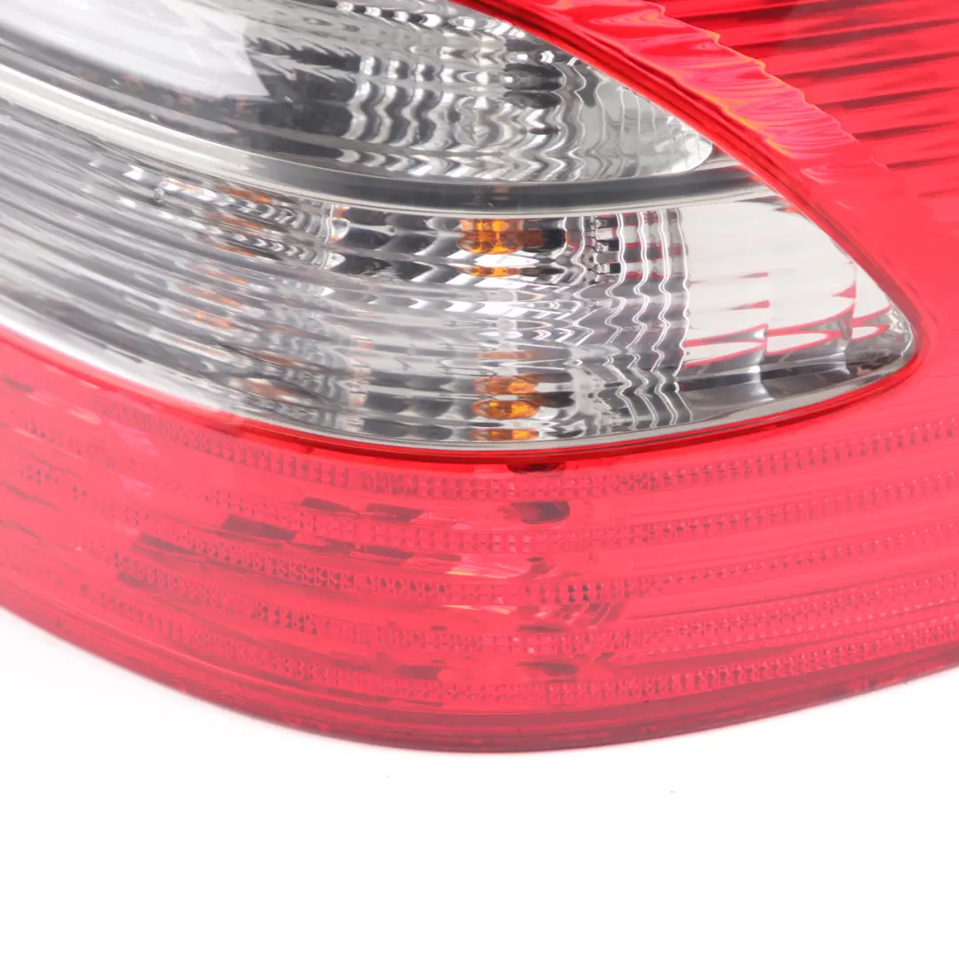 Mercedes W211 Sedan Lampa Prawy Tył - SKU A2118202664 - Numer Części A2118202664