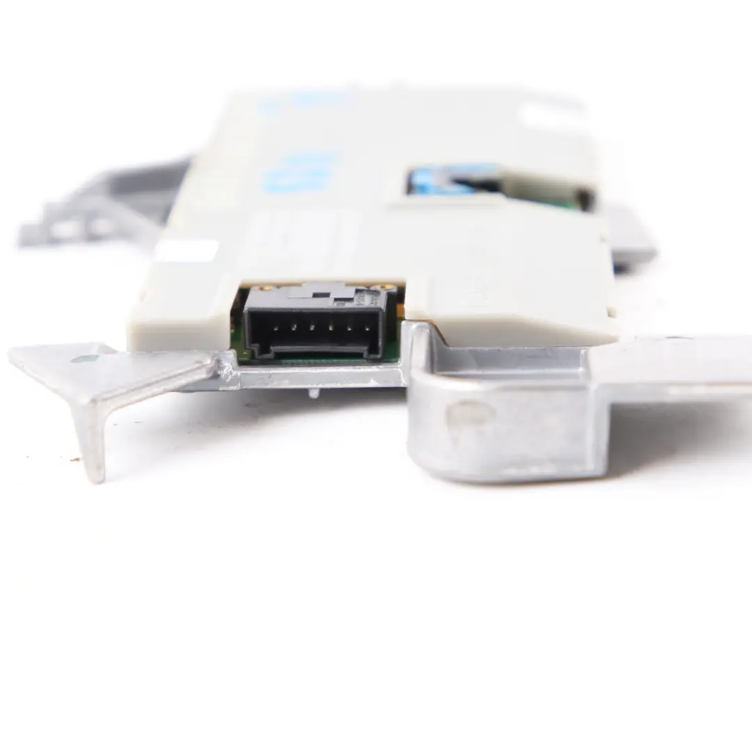 Mercedes-Benz E-Class S211 Estate Aerial Antenna Amplifier to with Part number A2118202989 Mercedes-Benz E-Class S211 Estate Aerial Antenna Amplifier - SKU A2118202989-1 - Part number A2118202989