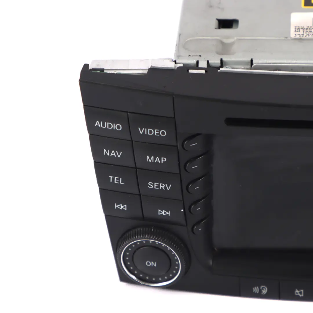 W219 Radio CD Player COMAND Sat Unité de navigation pour Mercedes W211 à propos du numéro de pièce A2118203297 Mercedes W211 W219 Radio CD Player COMAND Sat Unité de navigation - SKU A2118203297 - Numéro de pièce A2118203297