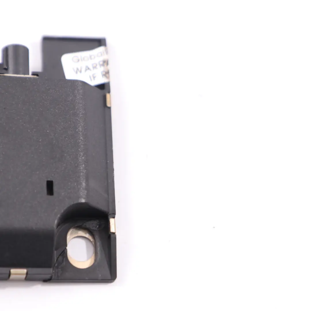 Tapa Maletero Trasero Antena Portón Booster Amplificador para Mercedes W211 con número de pieza A2118203375 Mercedes W211 Tapa Maletero Trasero Antena Portón Booster Amplificador - SKU A2118203375 - Número de pieza A2118203375