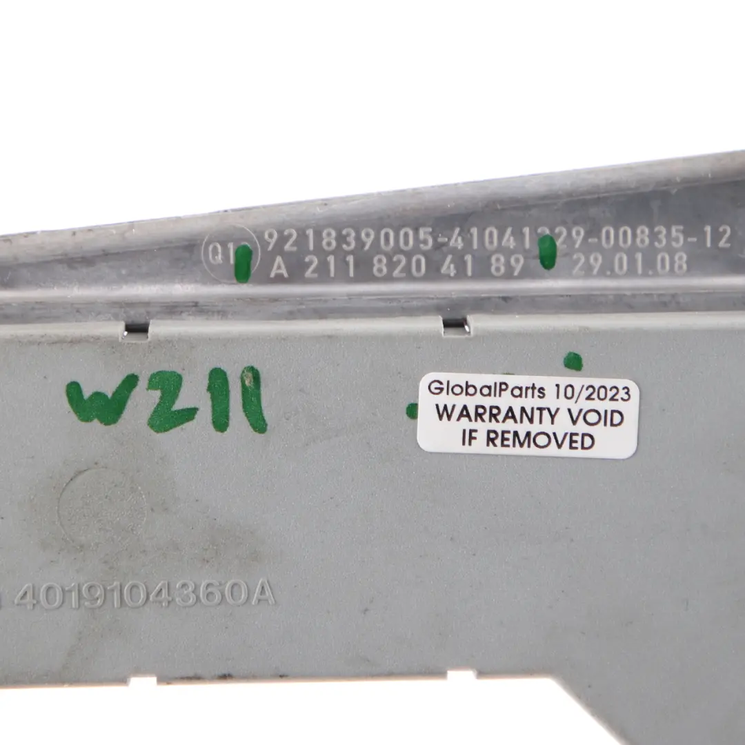 Aerial Antenna Amplifier Control Unit Module to Mercedes W211 Saloon with Part number A2118204189 Mercedes W211 Saloon Aerial Antenna Amplifier Control Unit Module - SKU A2118204189 - Part number A2118204189