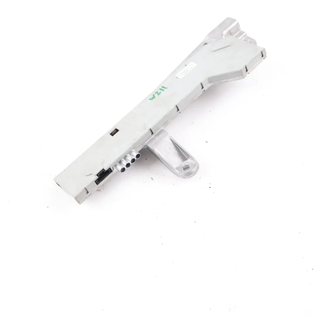 Mercedes W211 Berlina Antena Amplificador Unidad Control Módulo - SKU A2118204189 - Número de pieza A2118204189