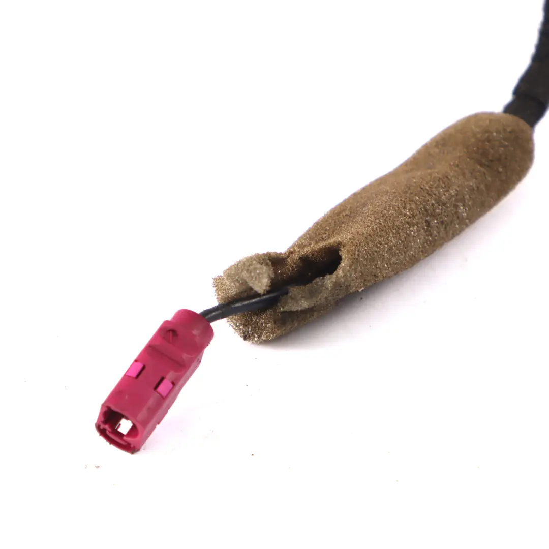 Antenne de toit Shark Noir Obsidien Métallisé 197 pour Mercedes C219 à propos du numéro de pièce A2118205575 Mercedes C219 Antenne de toit Shark Noir Obsidien Métallisé 197 - SKU A2118205575-OB - Numéro de pièce A2118205575