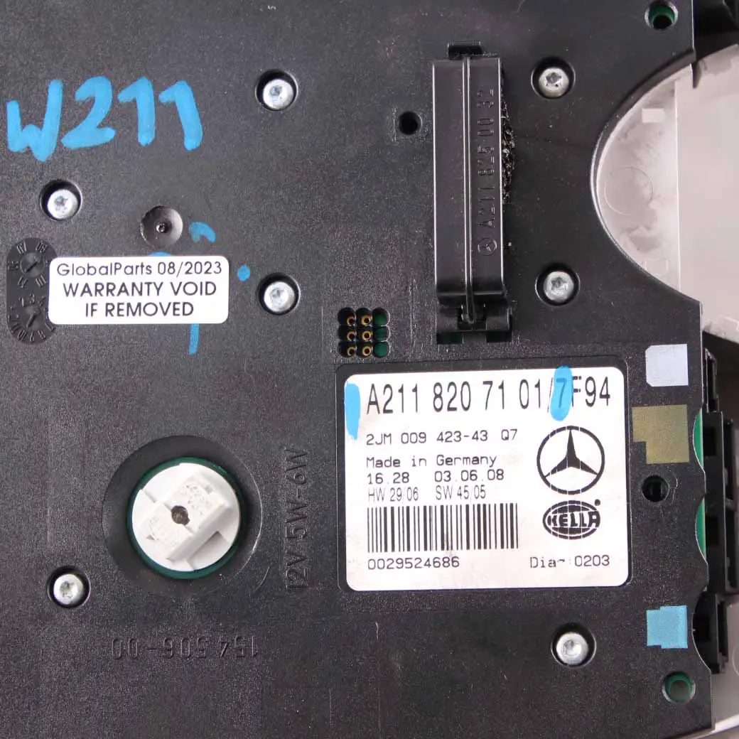 Mercedes W203 CL203 Lampe de lecture intérieure de toit gris A2038202301 - SKU A2118207101 - Numéro de pièce A2118207101