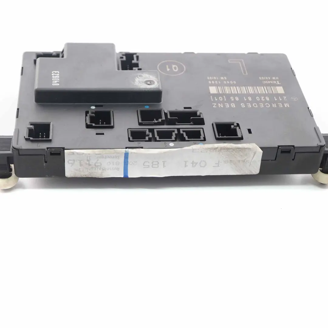 Tür modul vorne links Fahrer Steuergerät ECU für Mercedes W211 mit Teilenummer A2118208185 Mercedes W211 Tür modul vorne links Fahrer Steuergerät ECU - SKU A2118208185 - Teilenummer A2118208185