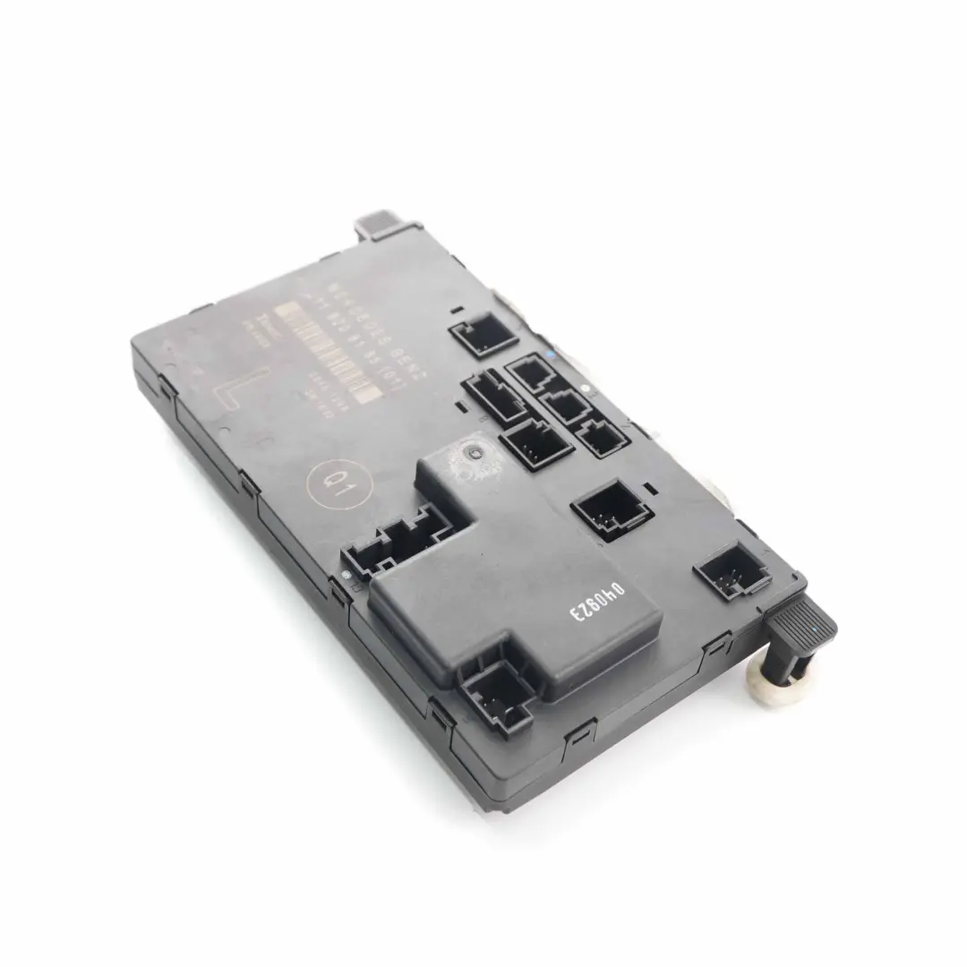 Modulo porta anteriore sinistra conducente ECU per Mercedes W211 con numero di parte A2118208185 Mercedes W211 Modulo porta anteriore sinistra conducente ECU - SKU A2118208185 - Numero di parte A2118208185