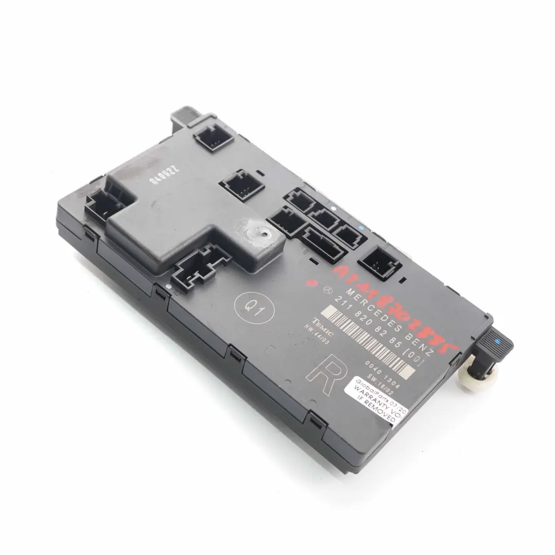 Modulo porta anteriore destra Unità di controllo ECU per Mercedes W211 con numero di parte A2118208285 Mercedes W211 Modulo porta anteriore destra Unità di controllo ECU - SKU A2118208285 - Numero di parte A2118208285