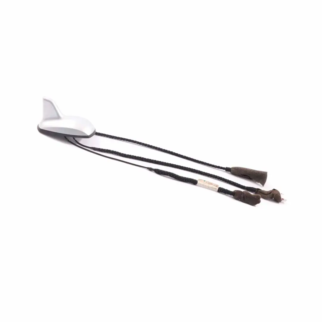 Antenna tetto Mercedes W211 W219 Aereo Squalo Iridio Argento 775 per con numero di parte A2118208675 Antenna tetto Mercedes W211 W219 Aereo Squalo Iridio Argento 775 - SKU A2118208675-IRS - Numero di parte A2118208675
