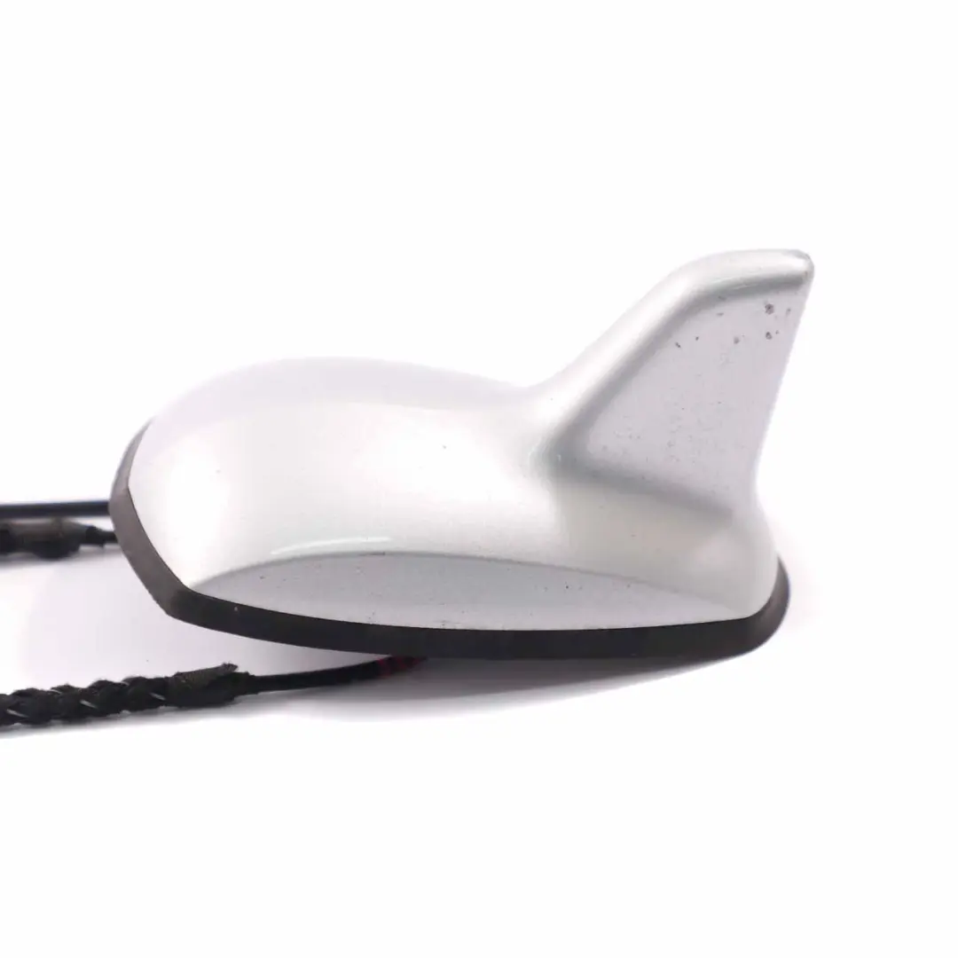 Antenna tetto Mercedes W211 W219 Aereo Squalo Iridio Argento 775 per con numero di parte A2118208675 Antenna tetto Mercedes W211 W219 Aereo Squalo Iridio Argento 775 - SKU A2118208675-IRS - Numero di parte A2118208675